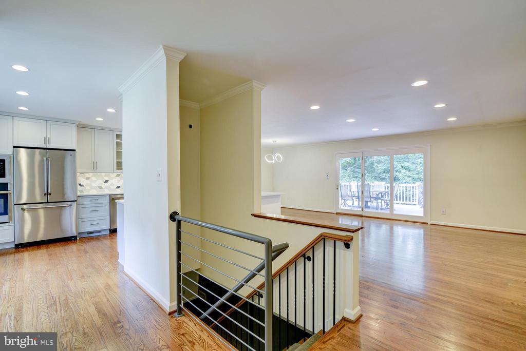 7222 BROOKCREST PLACE