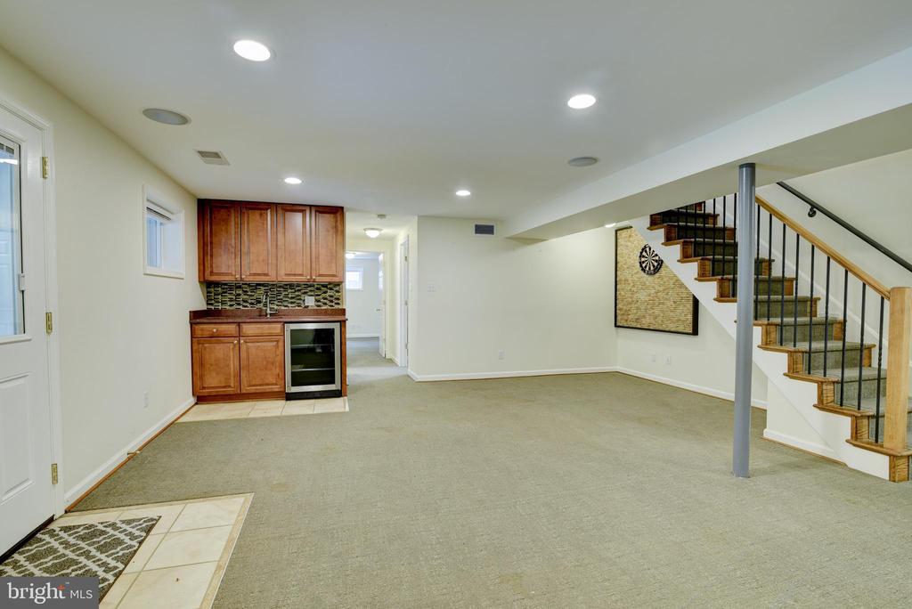 7222 BROOKCREST PLACE