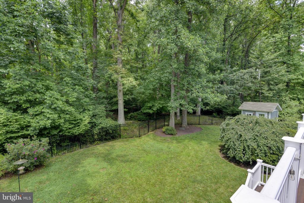 7222 BROOKCREST PLACE