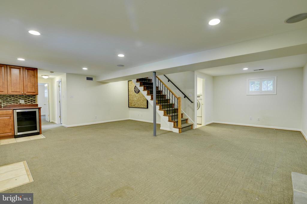 7222 BROOKCREST PLACE