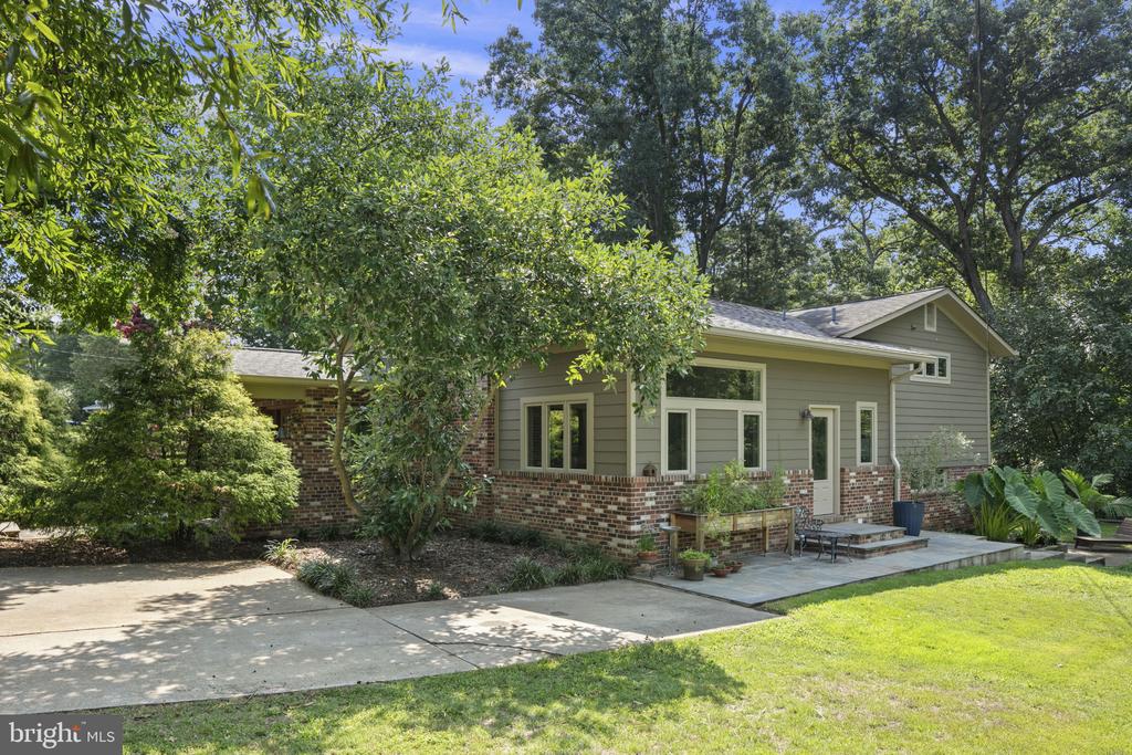 4201 ADRIENNE DRIVE