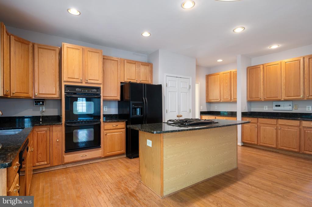 5943 DOROTHY BOLTON COURT