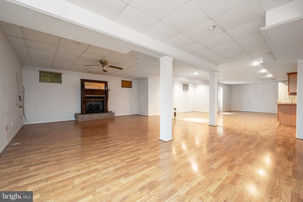 5943 DOROTHY BOLTON COURT