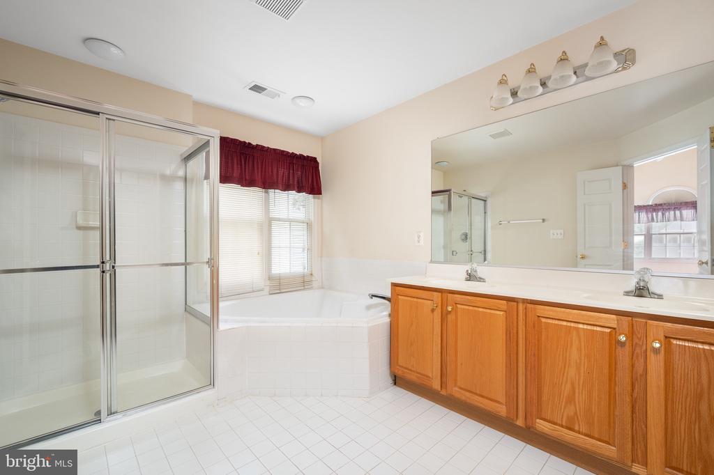 5943 DOROTHY BOLTON COURT