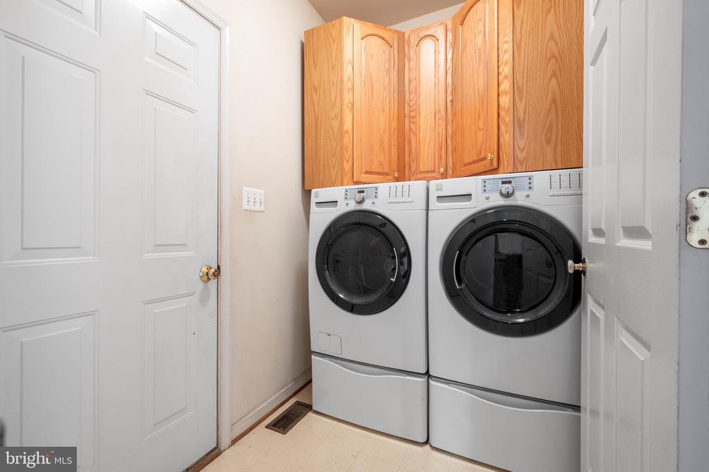 5943 DOROTHY BOLTON COURT