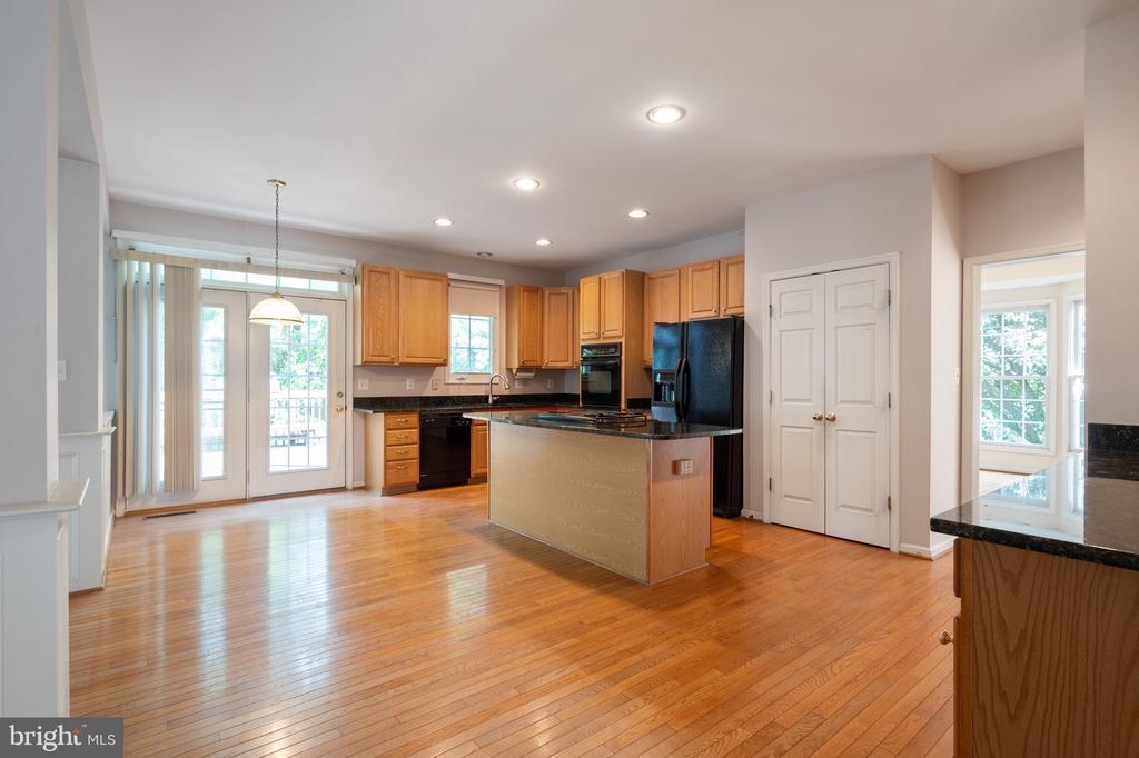 5943 DOROTHY BOLTON COURT