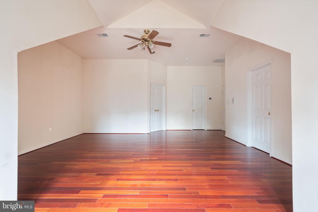 5943 DOROTHY BOLTON COURT