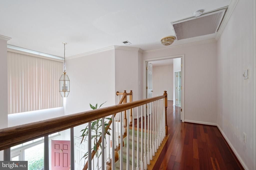5943 DOROTHY BOLTON COURT