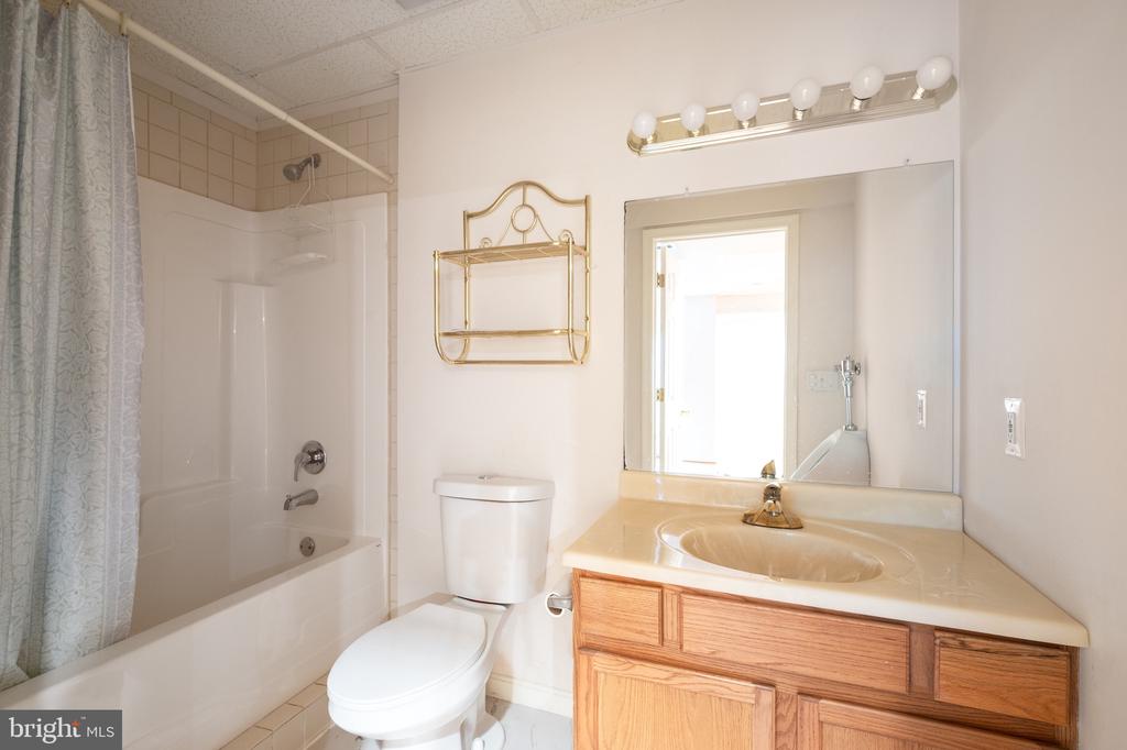 5943 DOROTHY BOLTON COURT