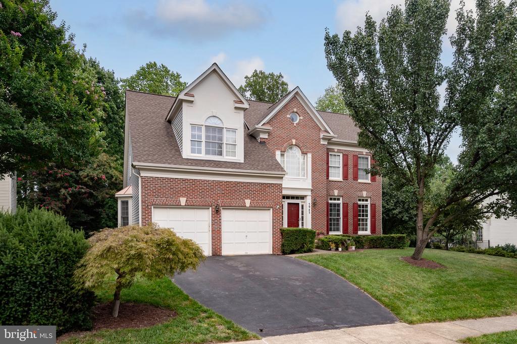 5943 DOROTHY BOLTON COURT