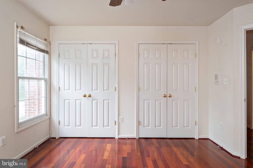 5943 DOROTHY BOLTON COURT