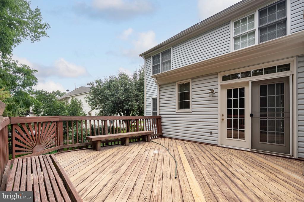 5943 DOROTHY BOLTON COURT