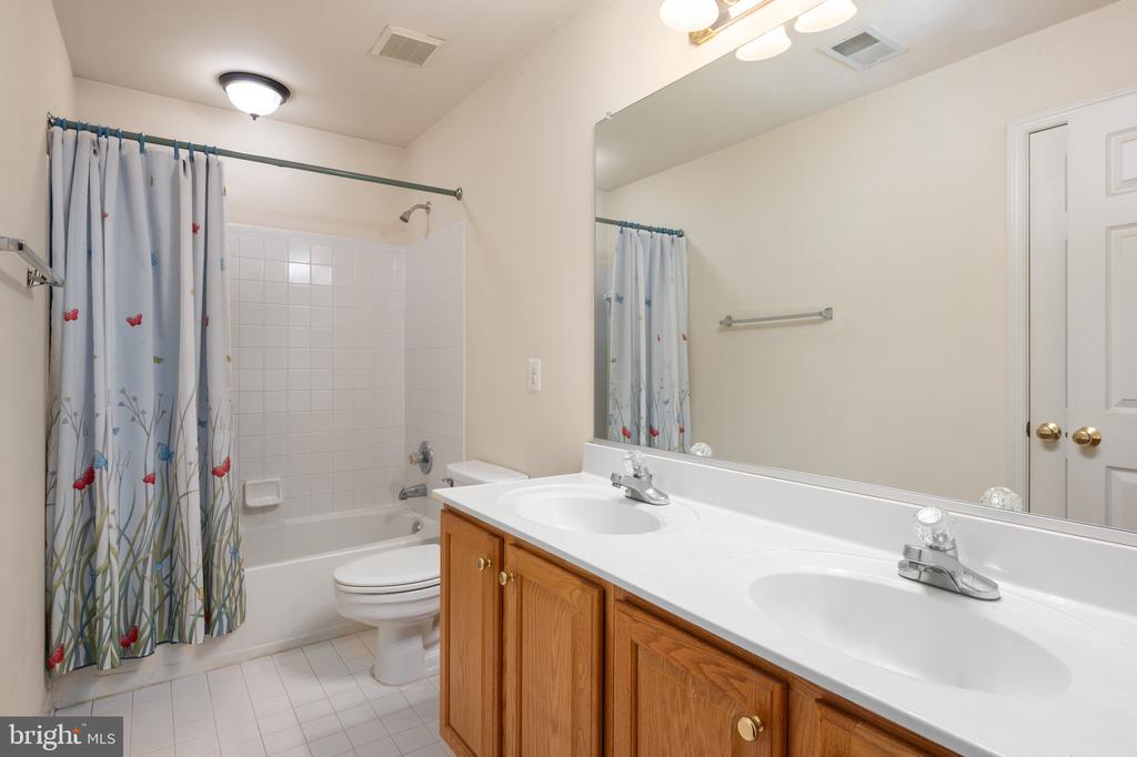 5943 DOROTHY BOLTON COURT