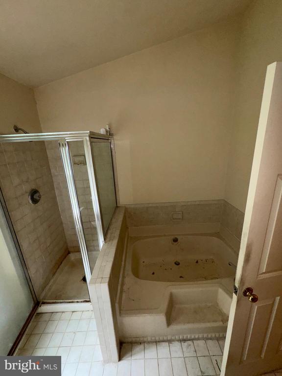6330 MILLWOOD COURT
