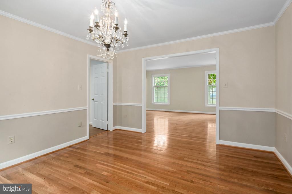 9331 HEATHER GLEN DRIVE