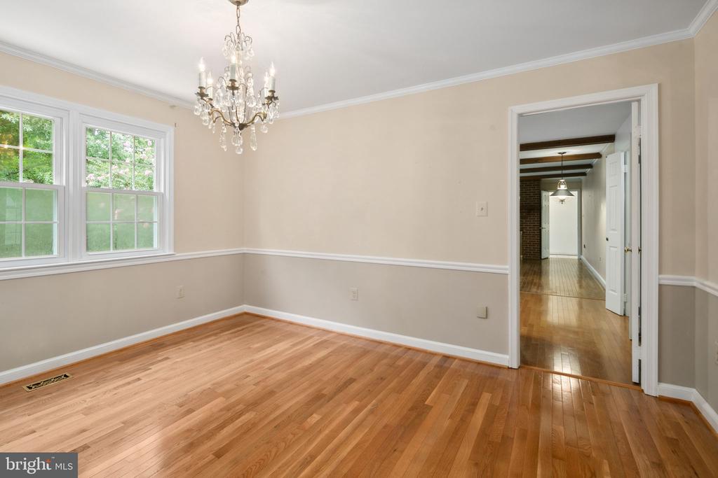 9331 HEATHER GLEN DRIVE