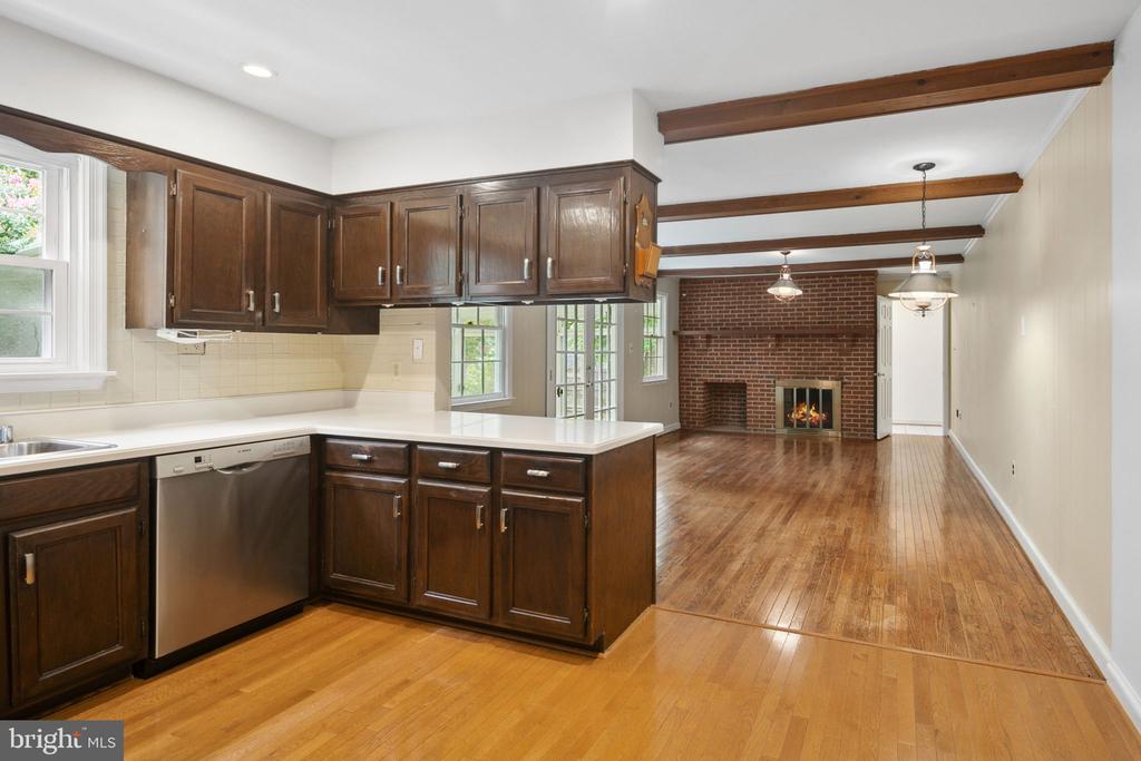 9331 HEATHER GLEN DRIVE