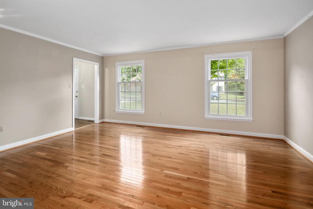 9331 HEATHER GLEN DRIVE