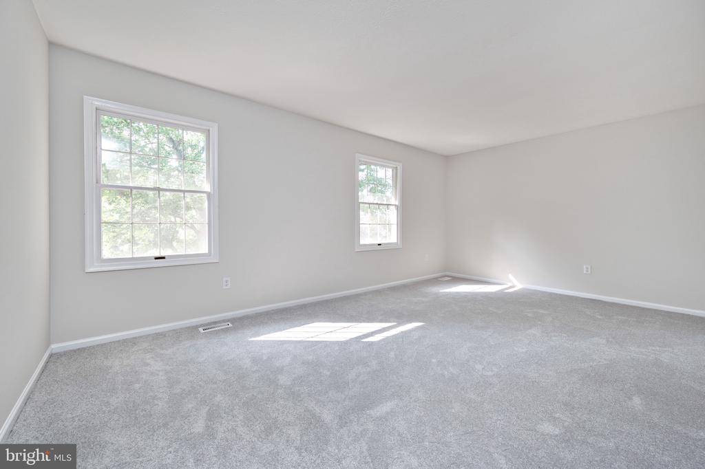 6426 KINGS LANDING ROAD