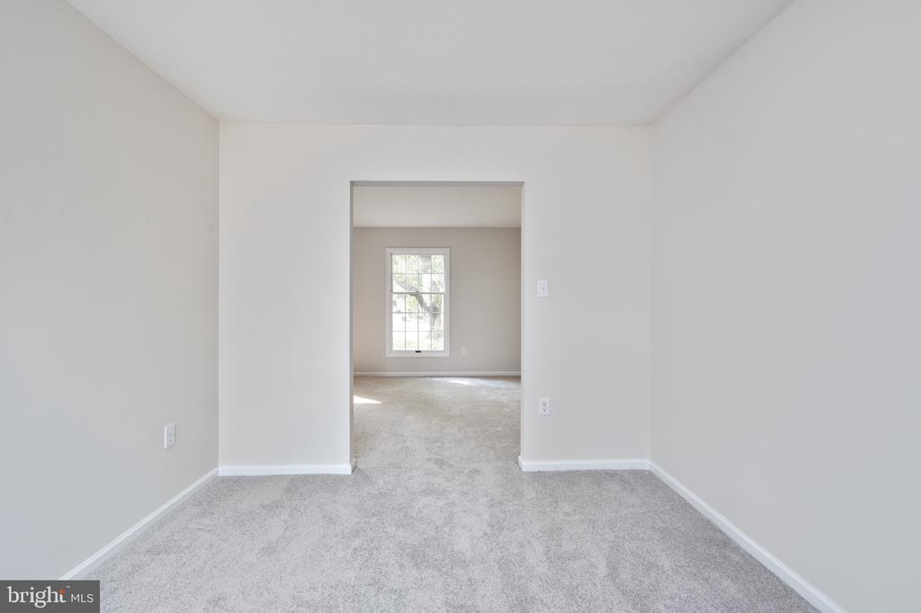 6426 KINGS LANDING ROAD