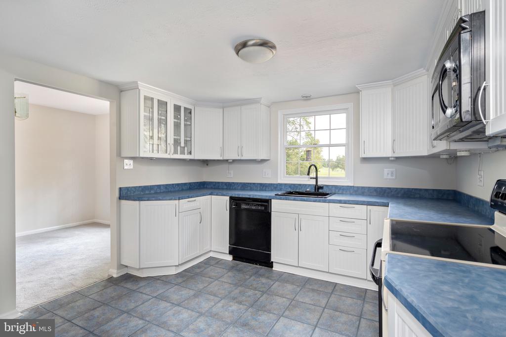 6426 KINGS LANDING ROAD