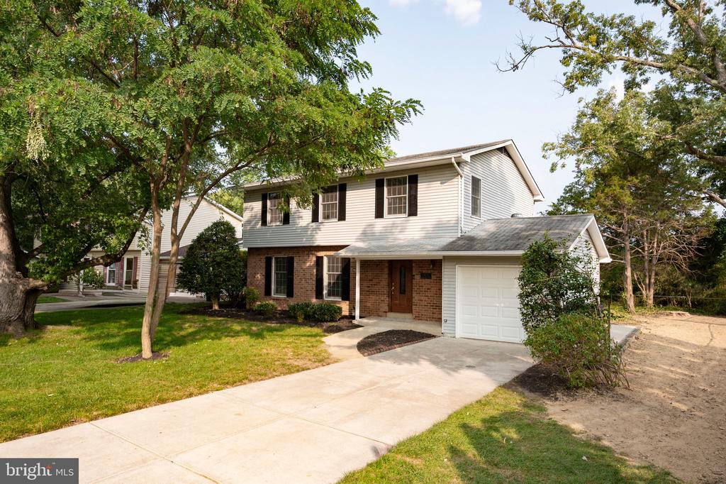 6426 KINGS LANDING ROAD