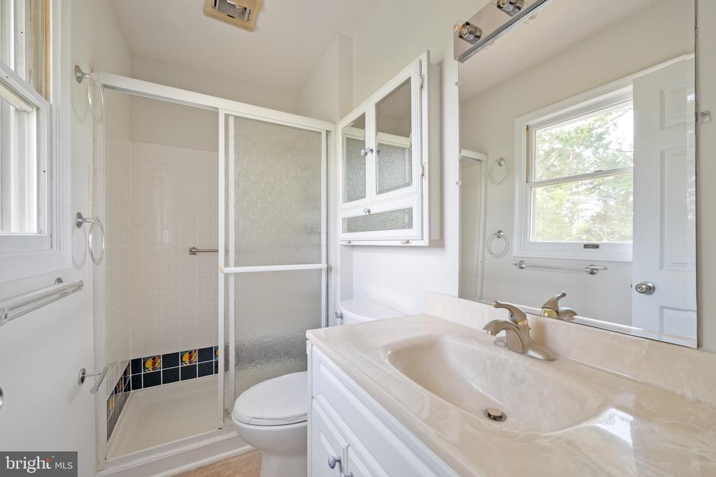 6426 KINGS LANDING ROAD
