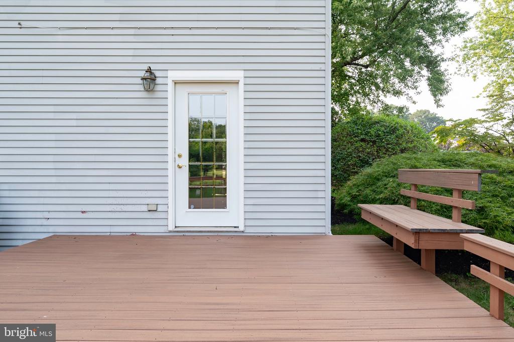 6426 KINGS LANDING ROAD