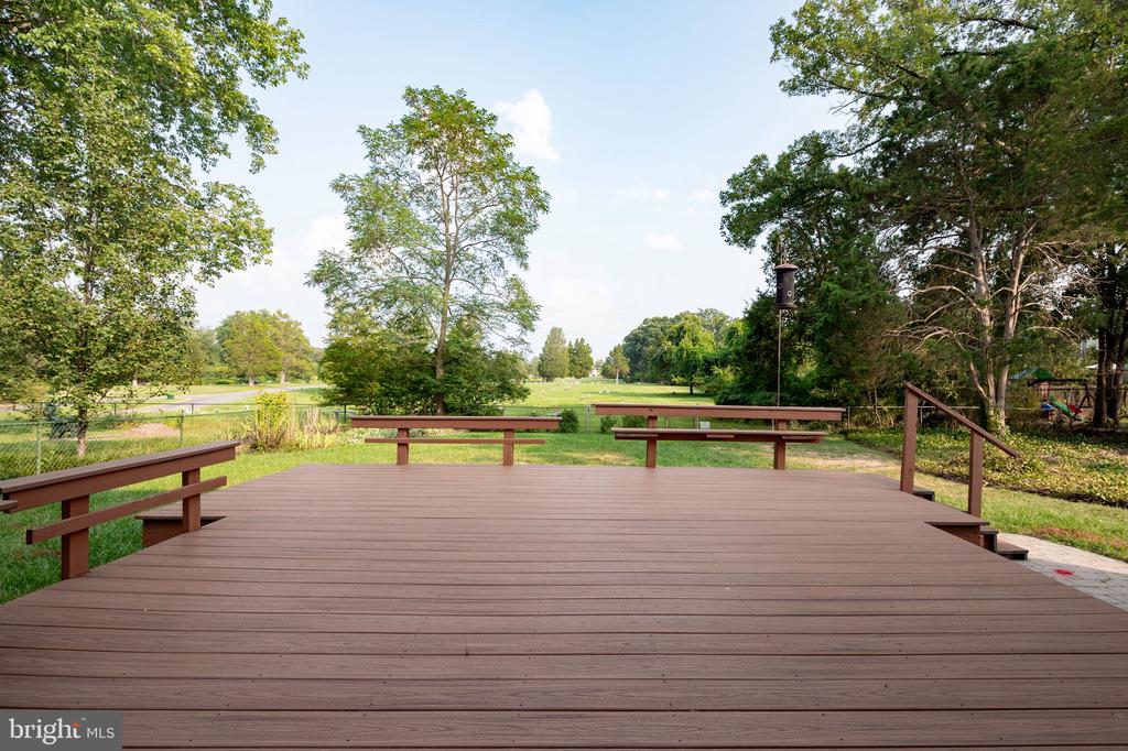 6426 KINGS LANDING ROAD