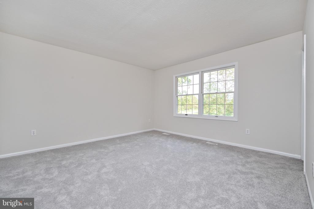 6426 KINGS LANDING ROAD