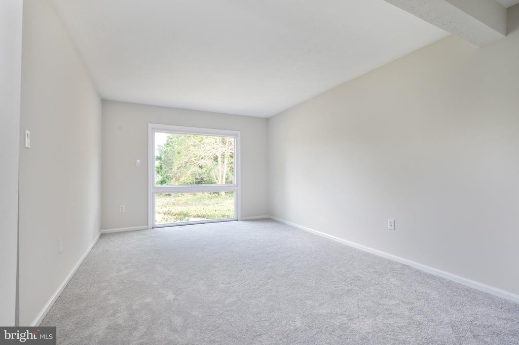 6426 KINGS LANDING ROAD