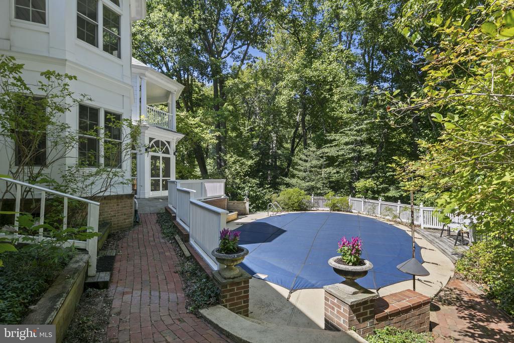 9303 OLD MANSION ROAD