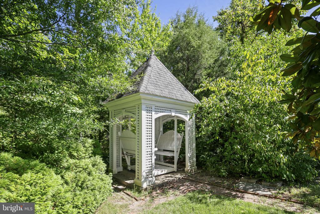 9303 OLD MANSION ROAD
