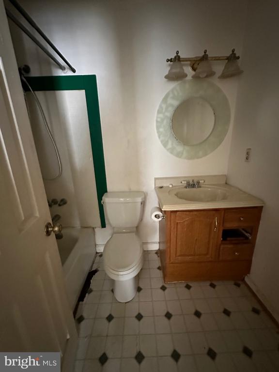 2112 BERGER PLACE