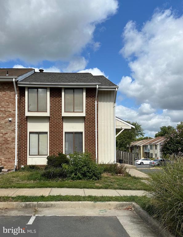 2112 BERGER PLACE