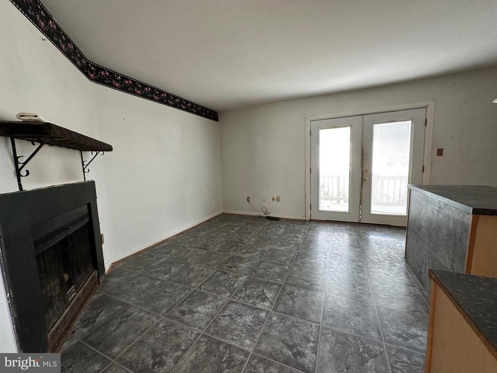 2112 BERGER PLACE