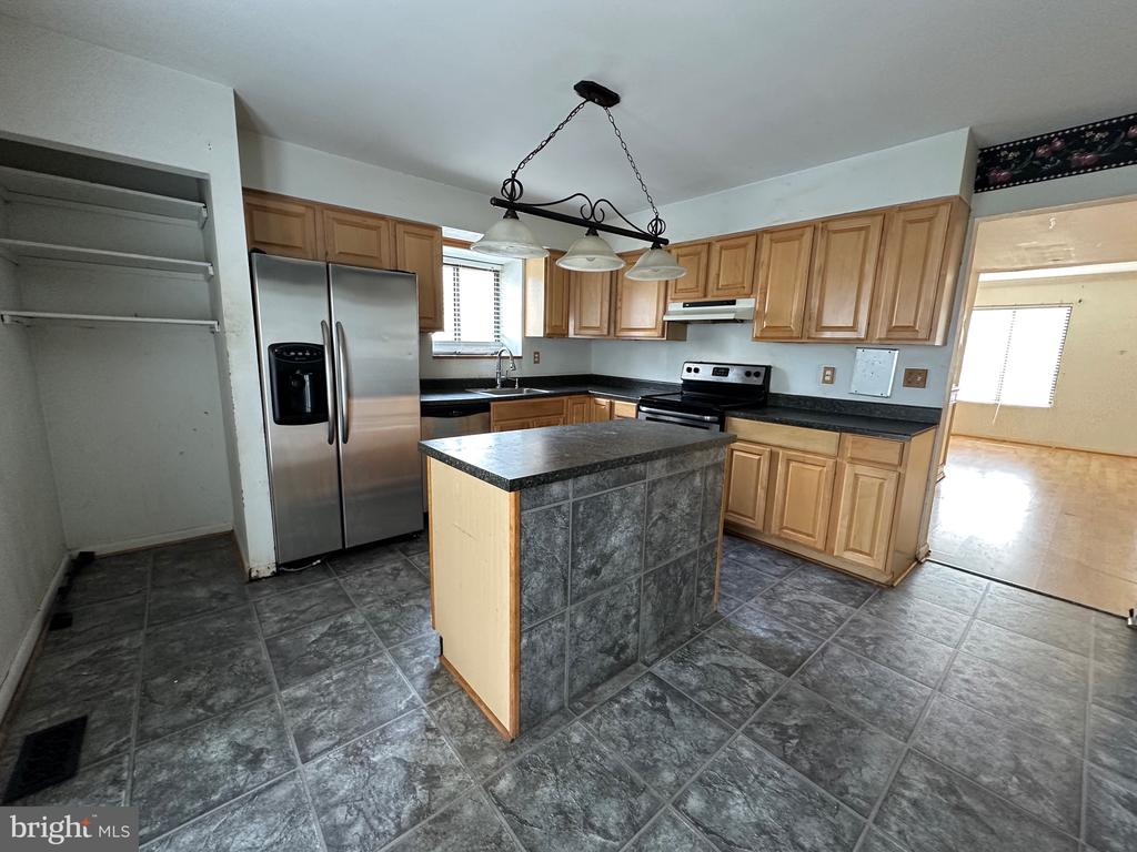 2112 BERGER PLACE