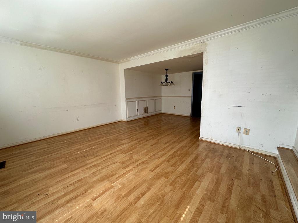 2112 BERGER PLACE