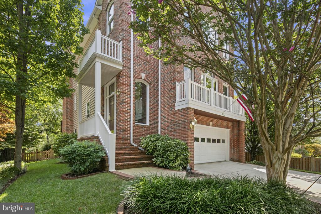 6422 WOOD HAVEN ROAD