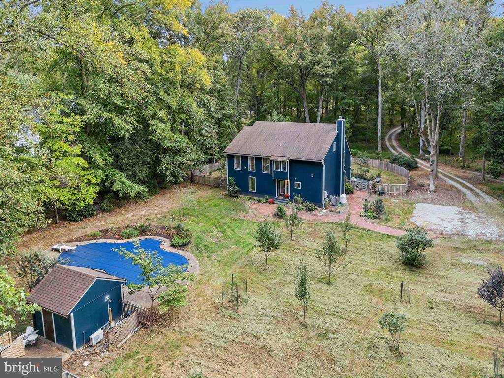 5820 HALLOWING DRIVE