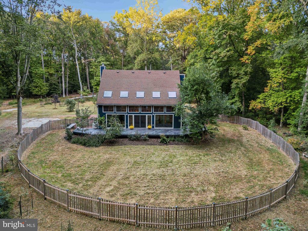 5820 HALLOWING DRIVE