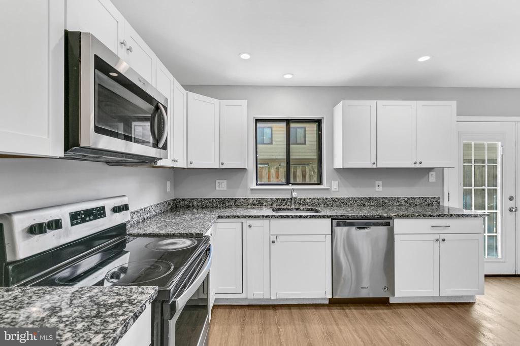 8415 ORINDA COURT 272