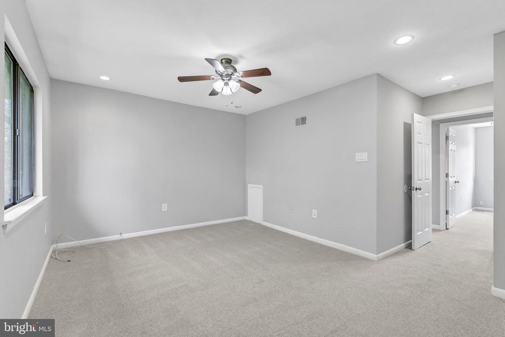 8415 ORINDA COURT 272