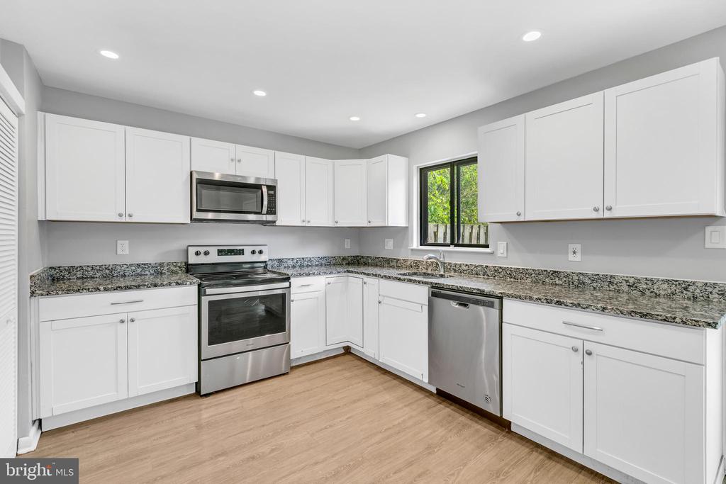 8415 ORINDA COURT 272