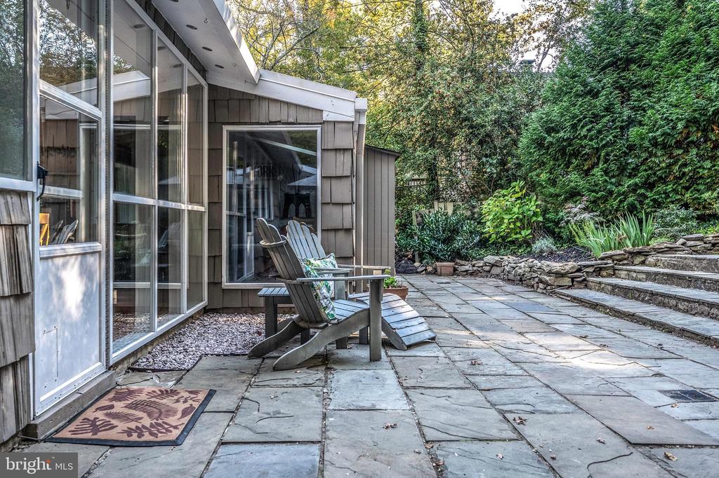 7214 BEECHWOOD ROAD
