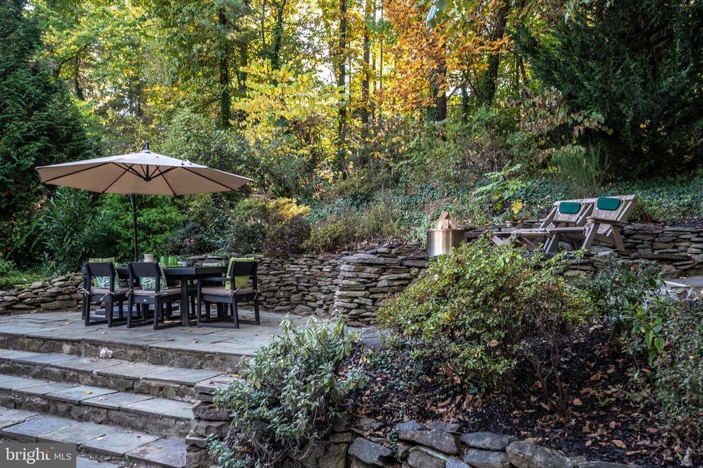 7214 BEECHWOOD ROAD