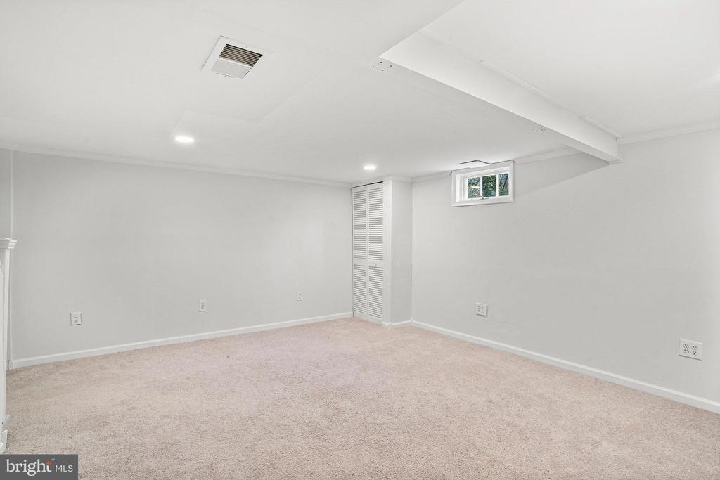 2021 ARLINGTON TERRACE