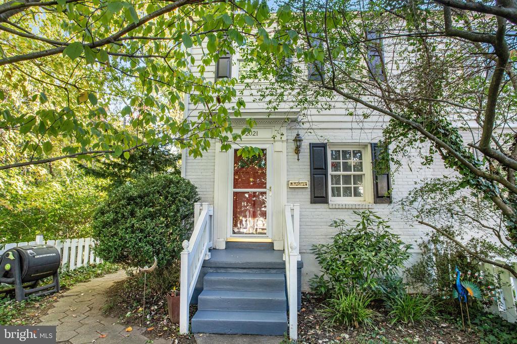 2021 ARLINGTON TERRACE