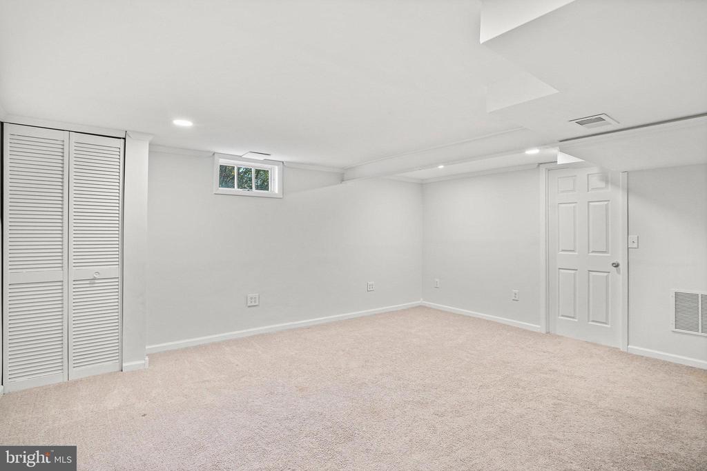 2021 ARLINGTON TERRACE