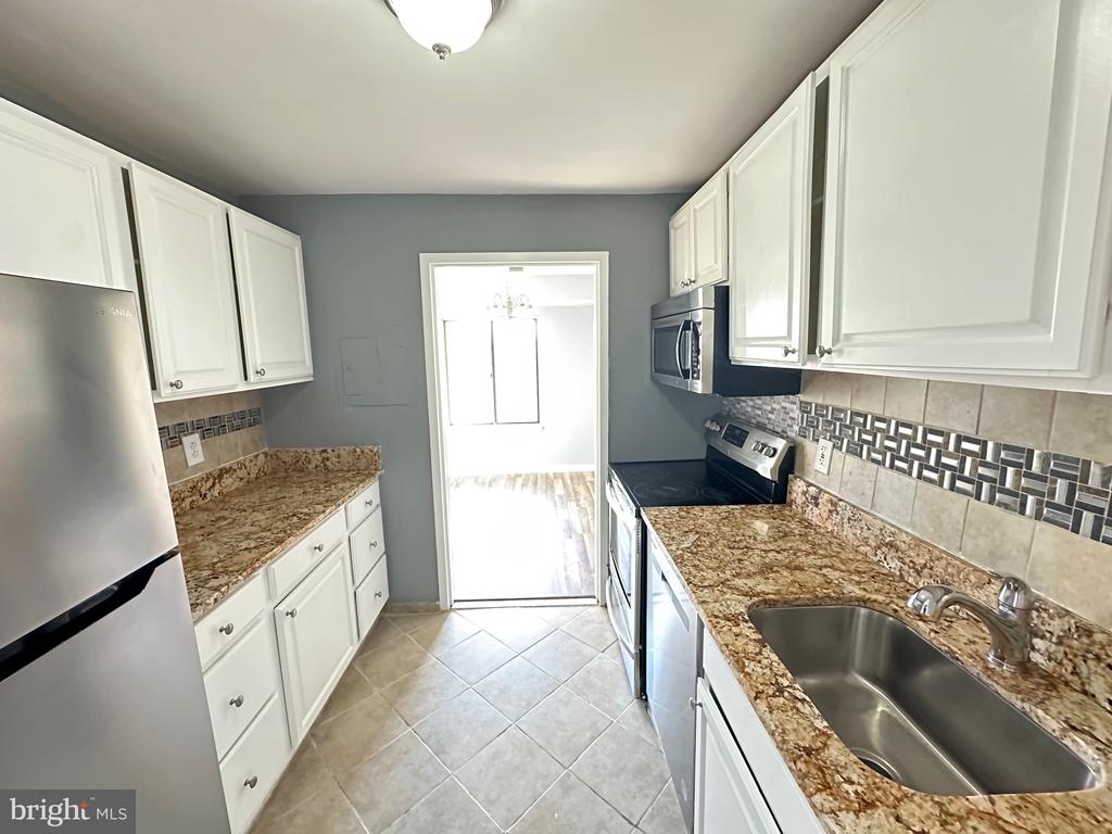 3101 S MANCHESTER STREET 618